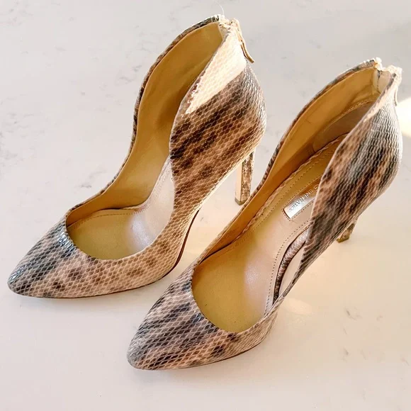 BCBG BCBGeneration Snake Zipper Back Heel Pump 6 - Picture 2 of 7